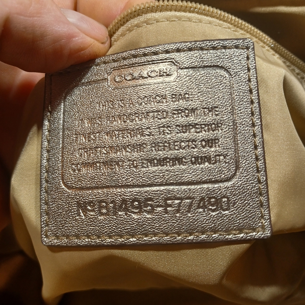 Coach Cream and Tan Shoulder Bag - Picture 11 of 11